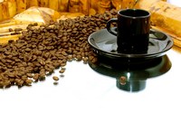 аватар кофейные зерна и черная чашка с блюдцем