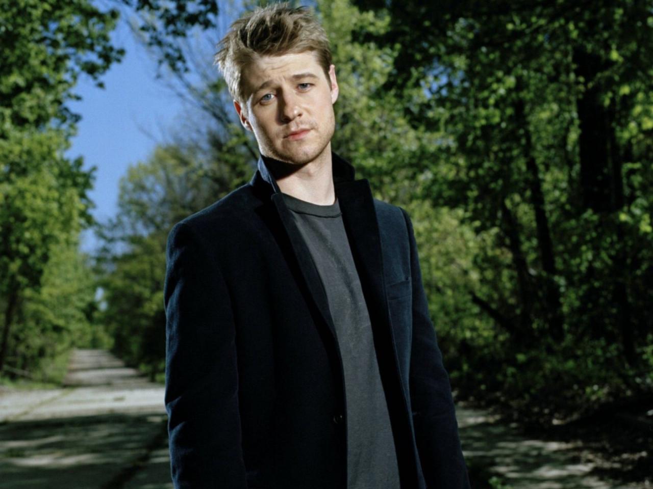 обои Benjamin McKenzie фото