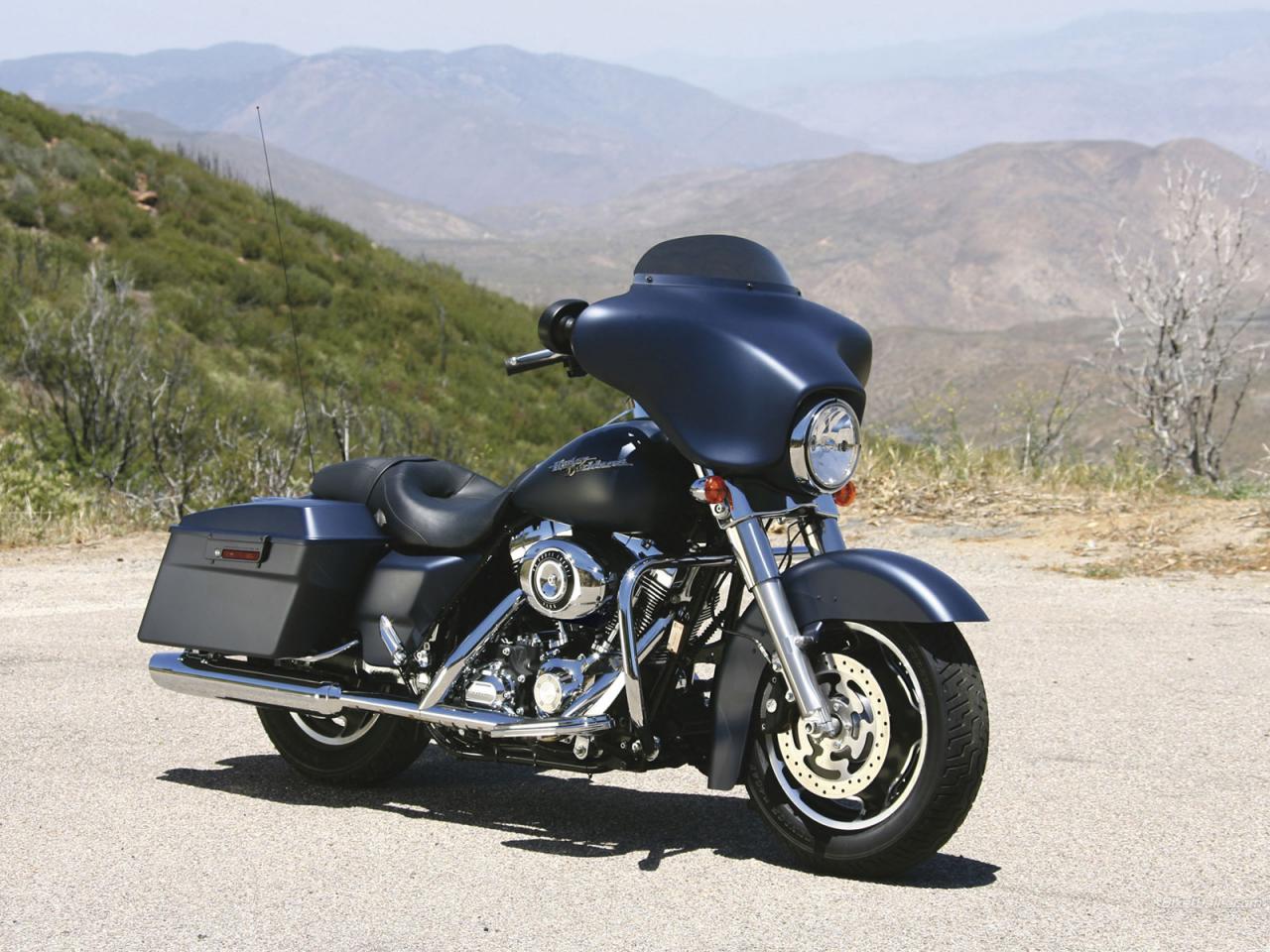 обои Harley-Davidson FLHX Street Glide фото