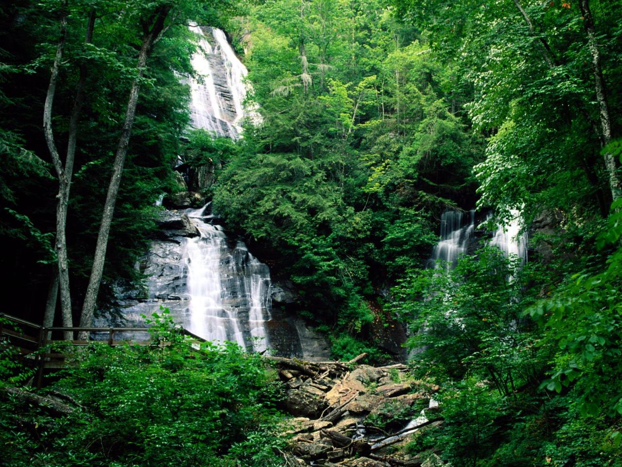 обои Anna Ruby Falls, Chattahoochee National Forest, Georgia фото