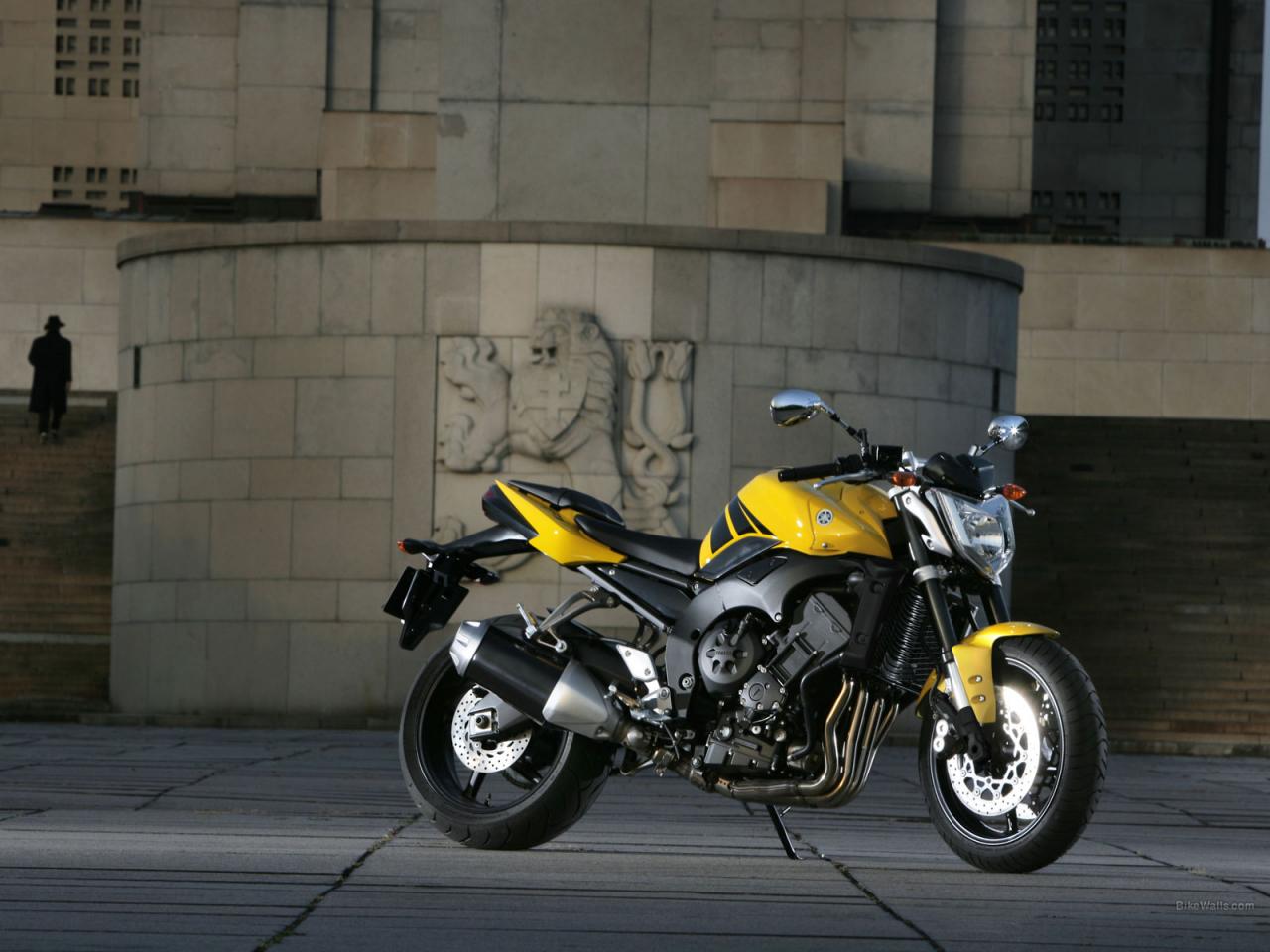 обои Yamaha FZ1 фото