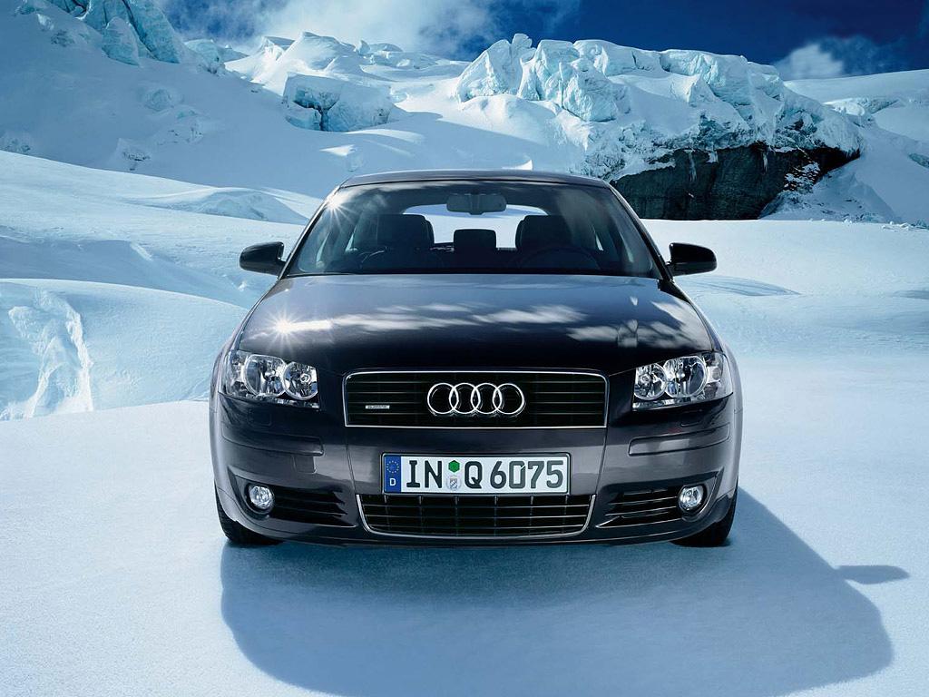 обои Audi A4 в снегах фото