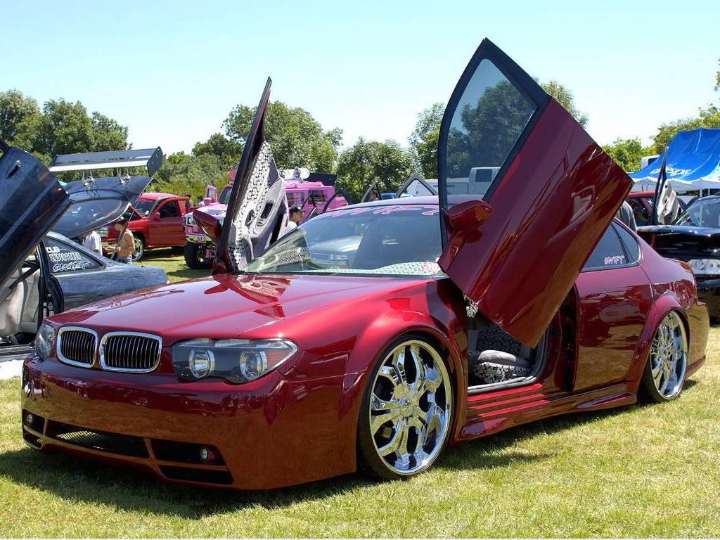 обои BMW 7 with Lambo Doors фото