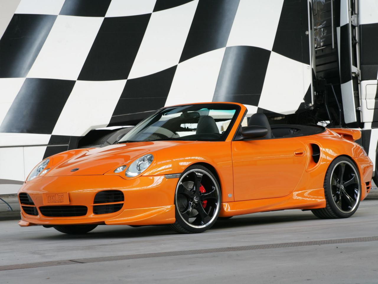 обои Оранжевый Porsche фото