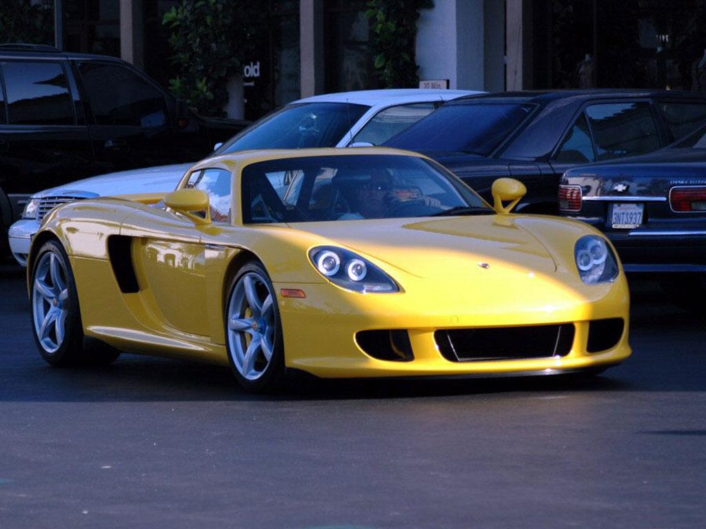 обои Porsche GT2 yellow фото