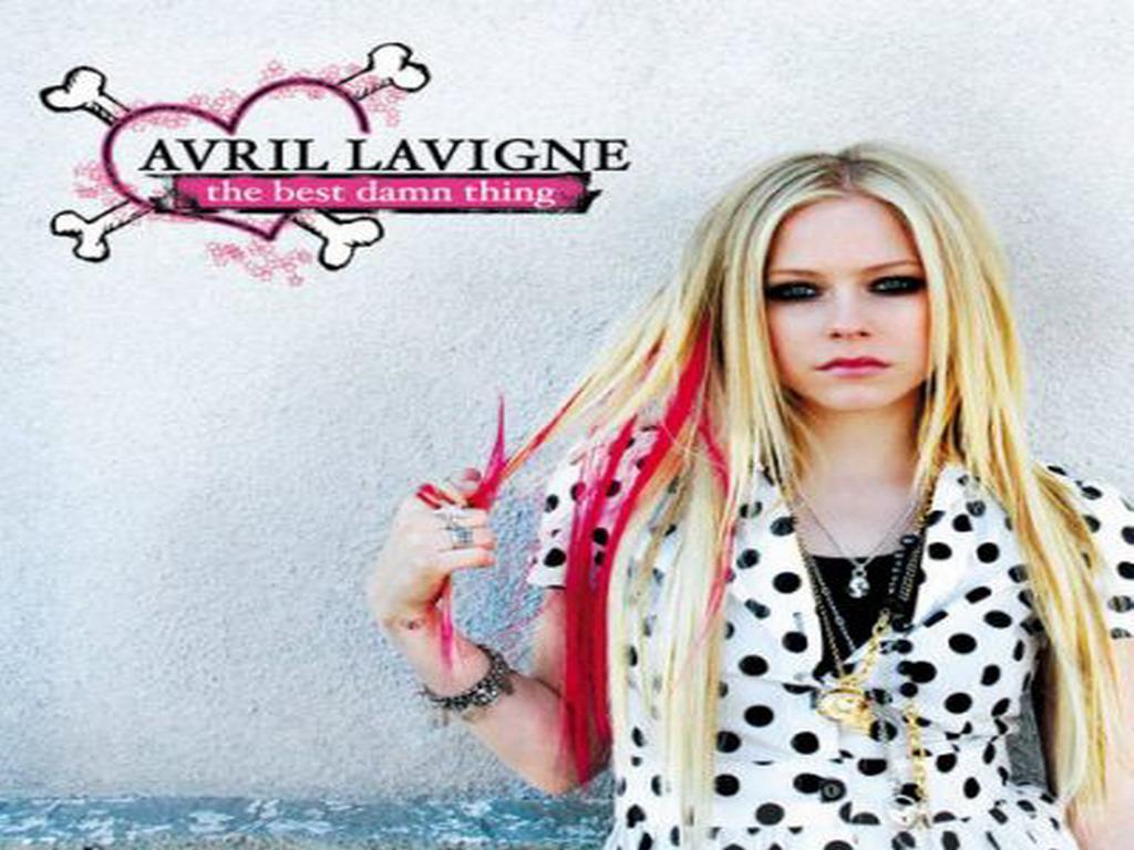 обои AVRIL  LAVIGNE в платье в горошек фото