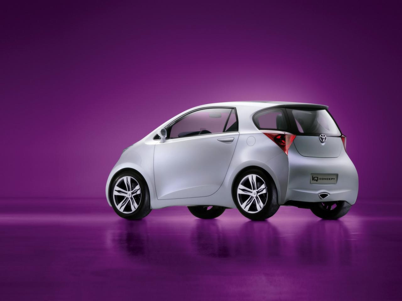 обои Toyota IQ фото