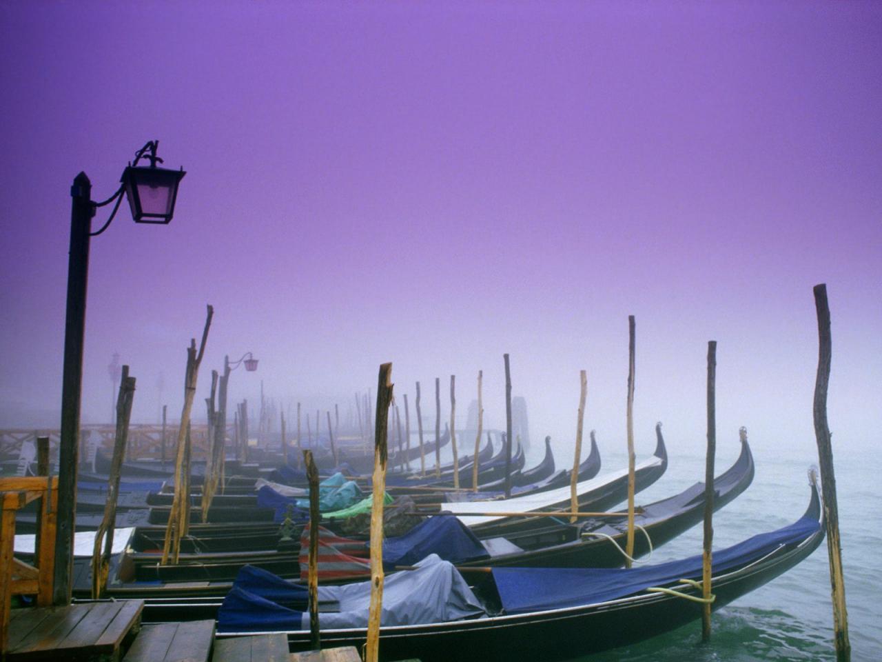 обои The Many Moods of Venice, Italy фото