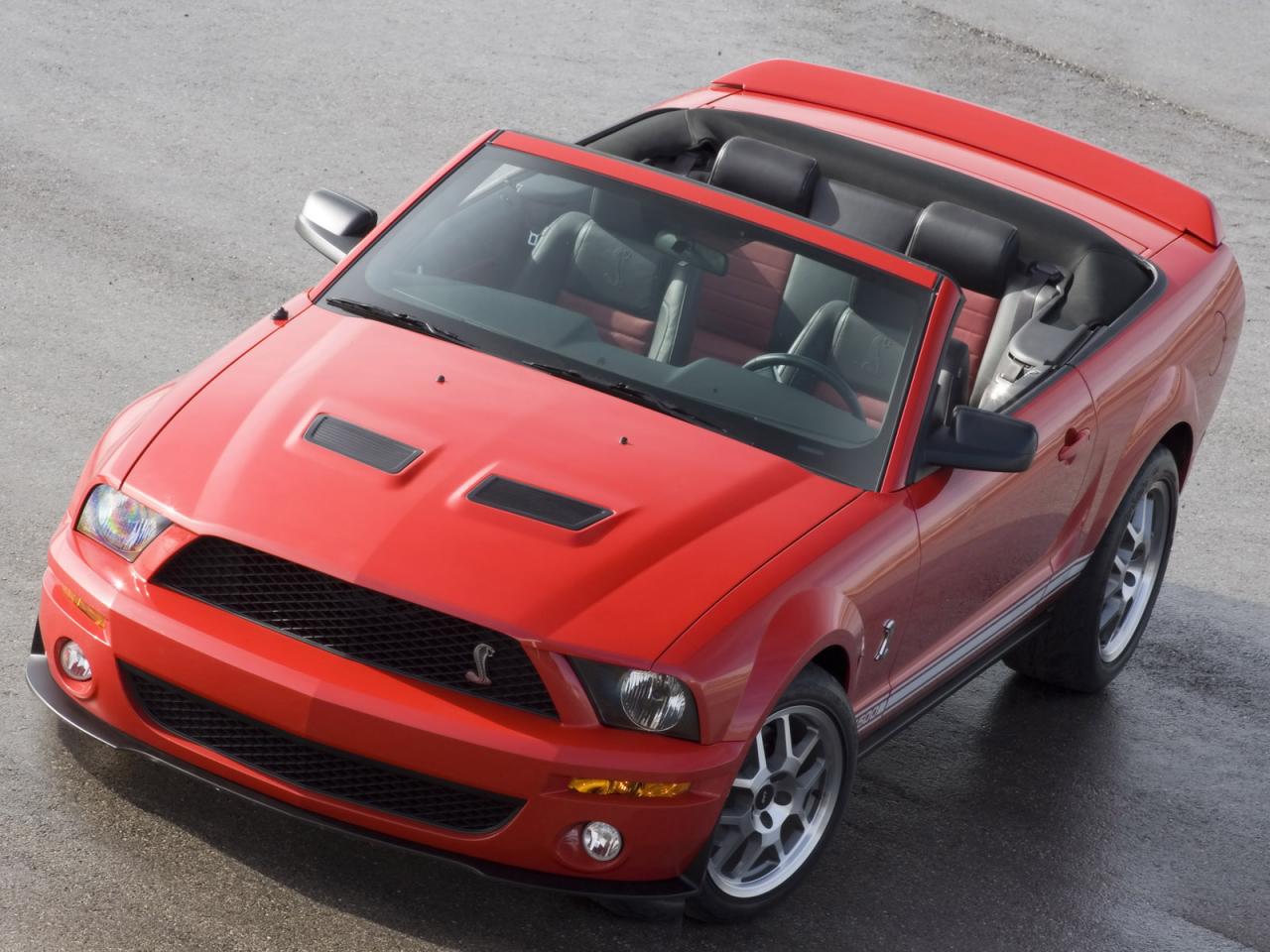 обои Ford Shelby GT500 Production Red Convertible фото