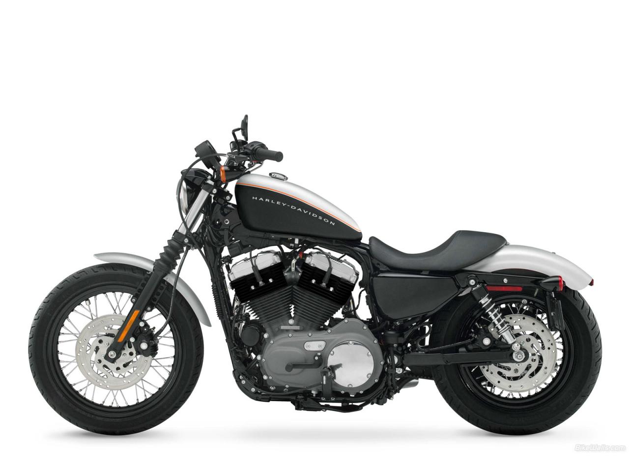 обои Harley-Davidson XL1200N Nightster фото