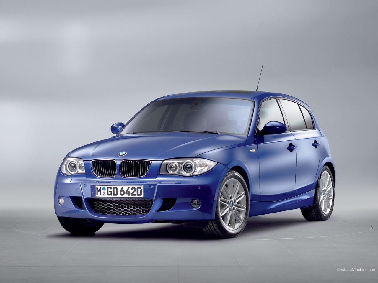 обои BMW 130i M фото