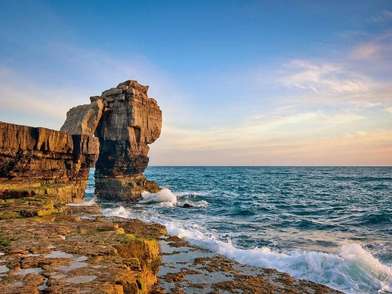 обои Природная скульптура на берегy фото