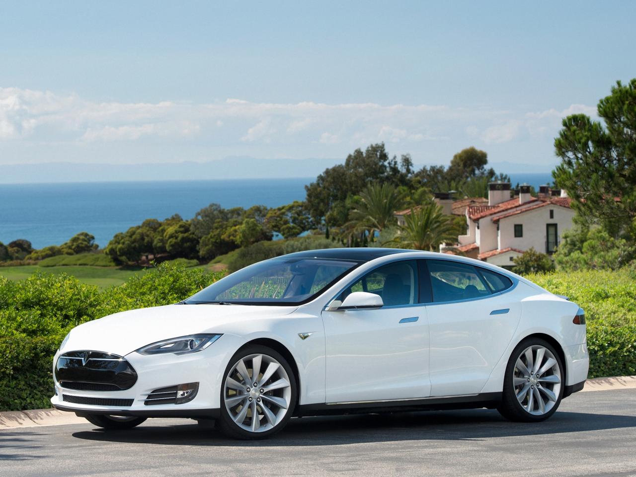 обои Tesla Model S 2012 белая фото
