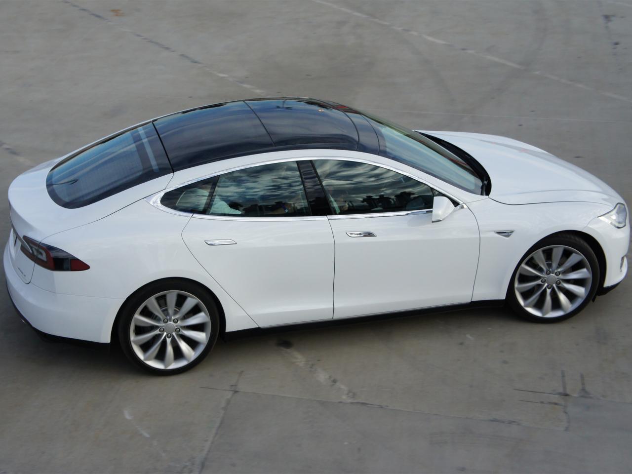 обои Tesla Model S 2012 крыша фото