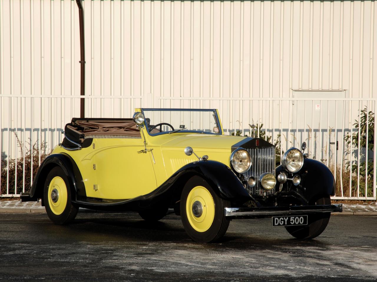 обои Rolls-Royce 20 Drophead Coupе 1926 желтый фото