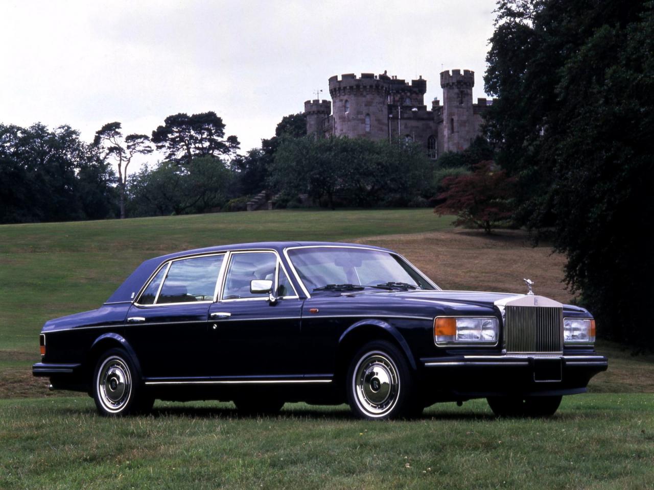 обои Rolls-Royce Silver Spur III 1993 перед фото