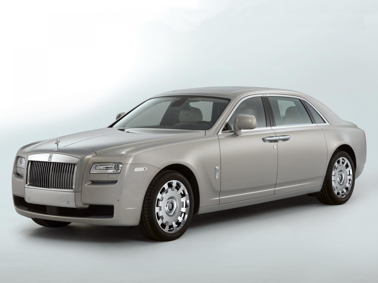 обои Rolls-Royce Ghost Extended Wheelbase 2011 серый фото