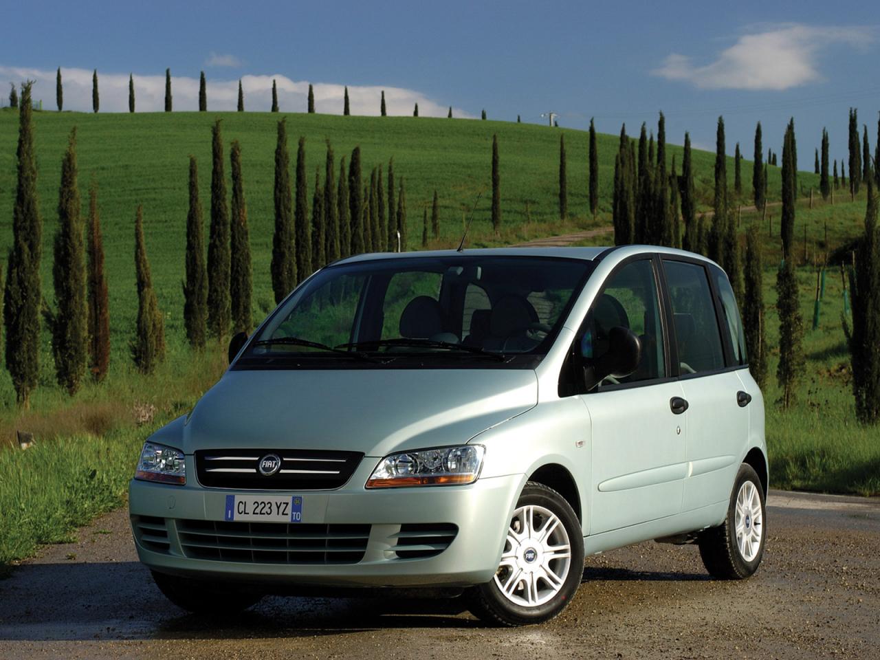 обои Fiat Multipla 2004 деревья фото