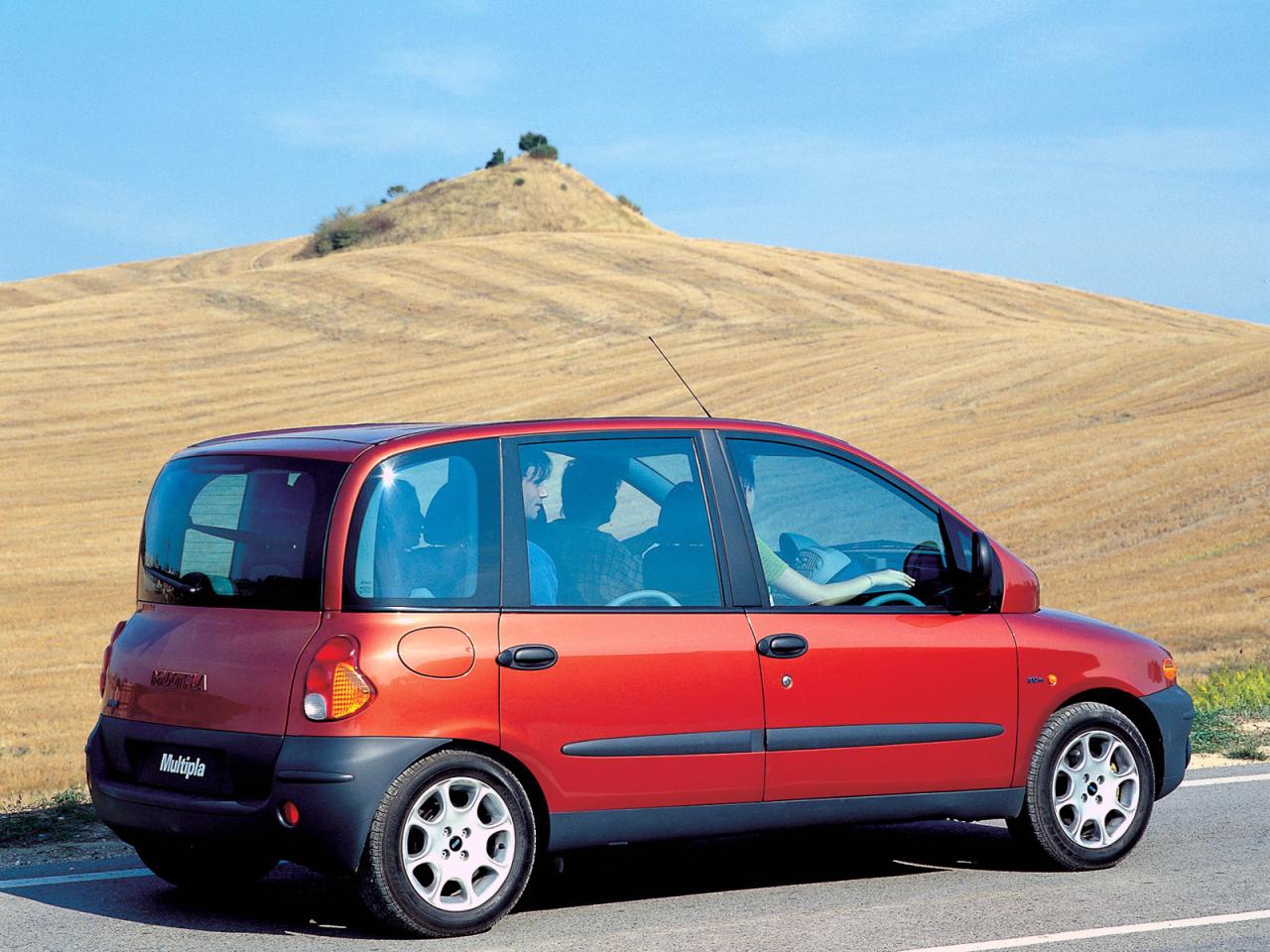 обои Fiat Multipla (186) 1998 красная фото