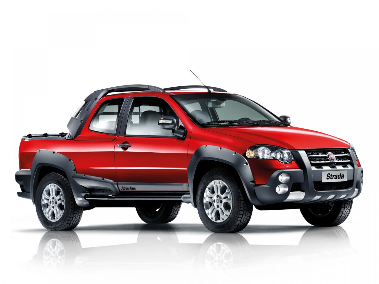 обои Fiat Strada Adventure Crew Cab EU-spec 2012 красная фото