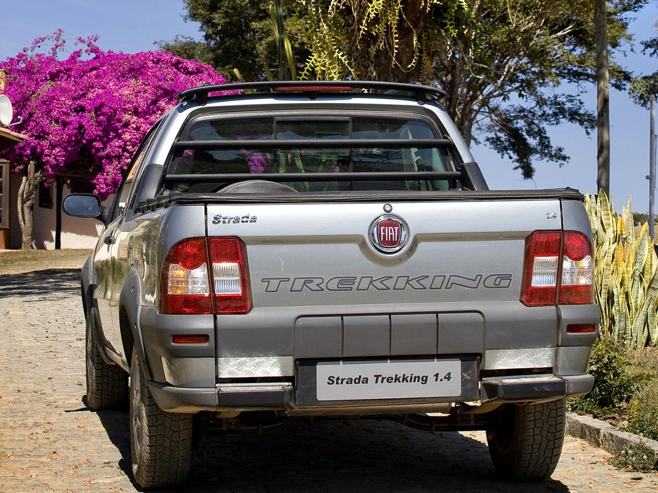 обои Fiat Strada Trekking CE 2009 зад фото