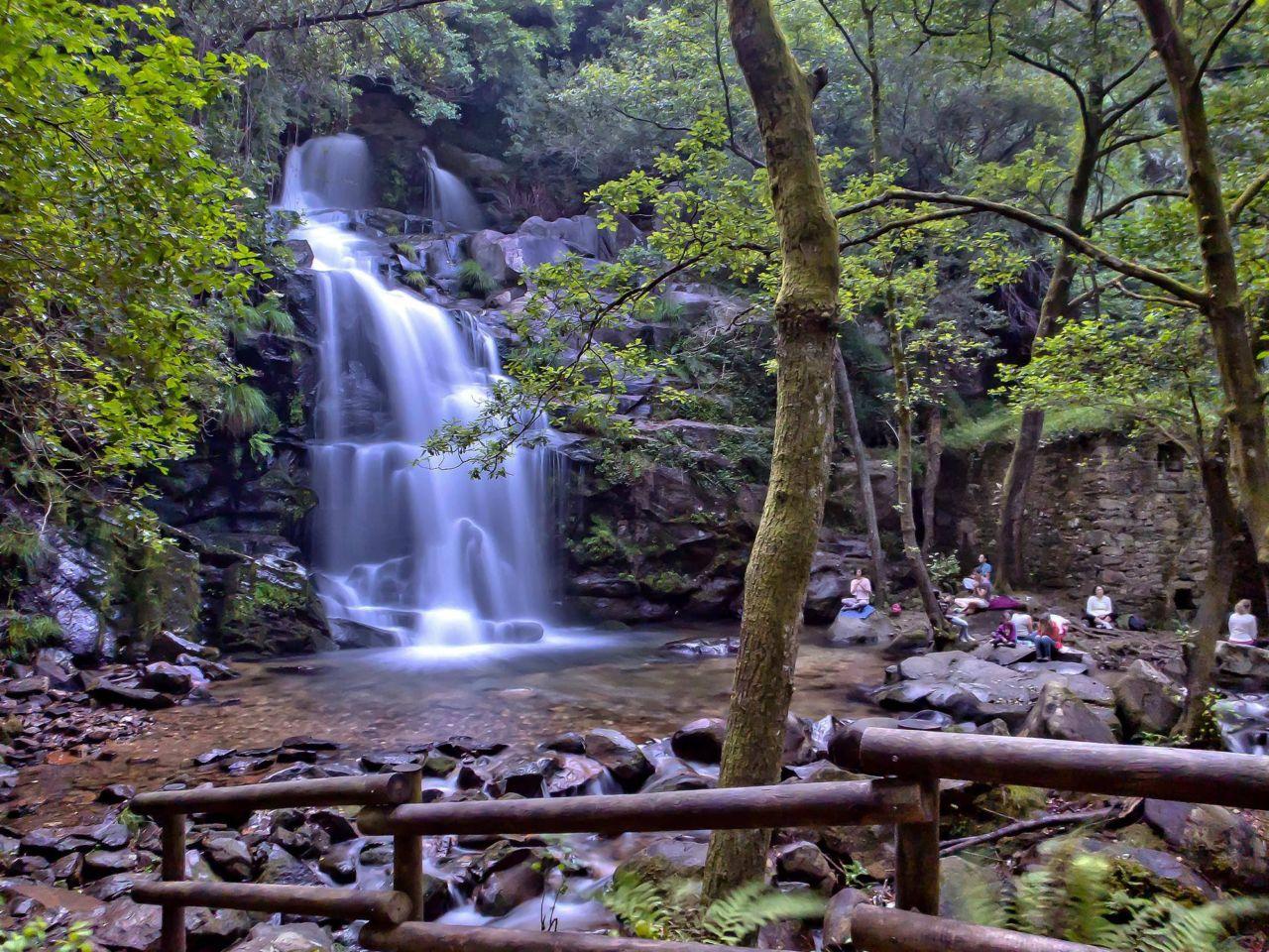 обои Водопад-каскад Cascata da Cabreia фото