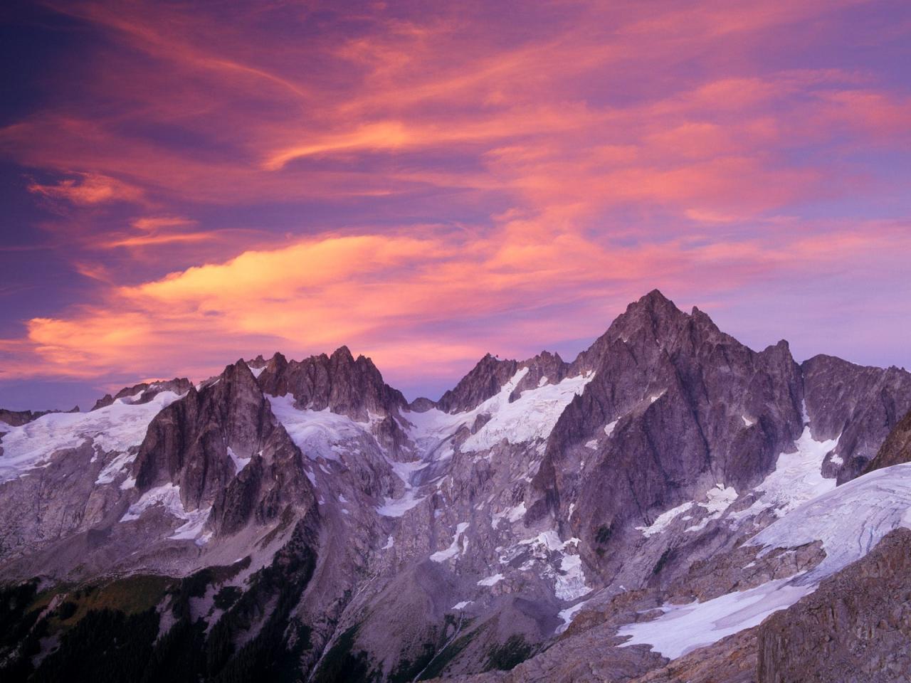 обои Clouds Over Eldorado Peak at Sunset фото