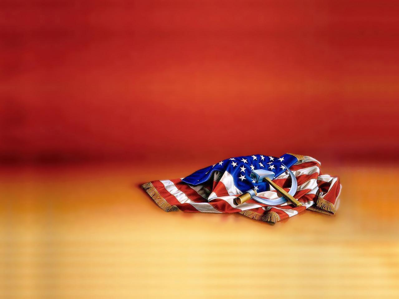 обои Серп и молот на американском флаге фото
