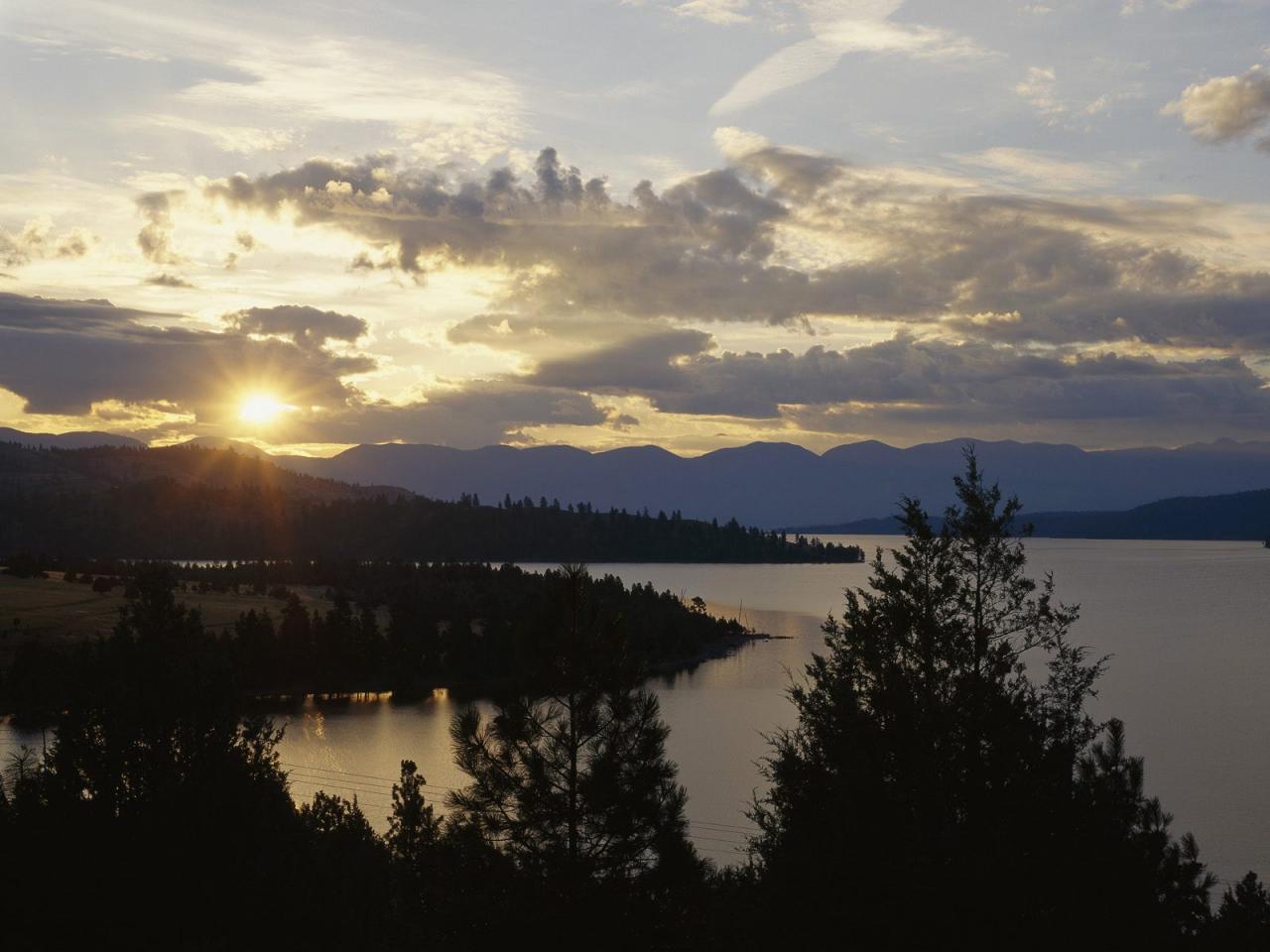 обои Wild Horse Island Flathead Lake Montana фото