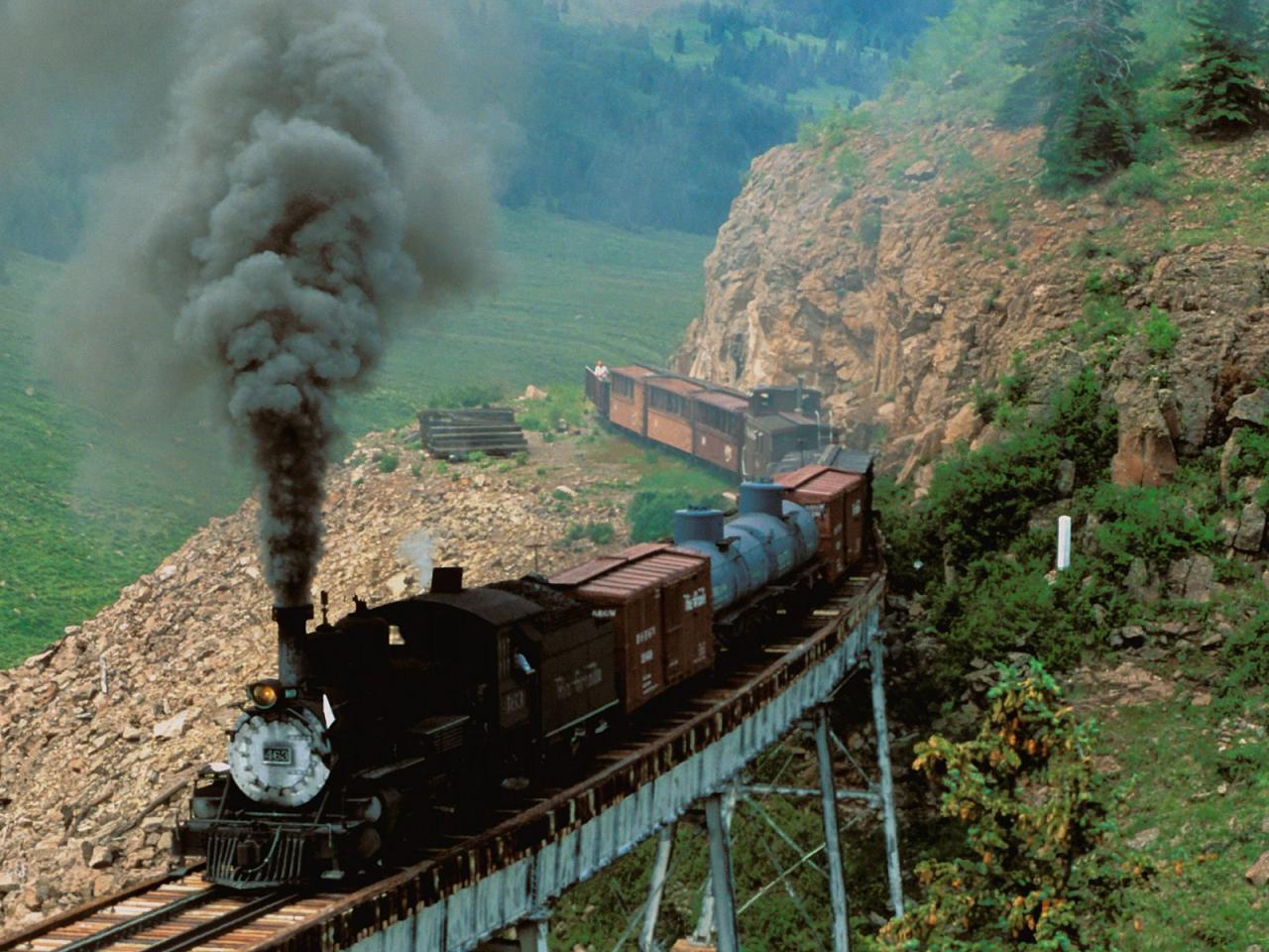 обои Cumbres & Toltec Scenic Railroad, Cascade Creek, Colorado фото