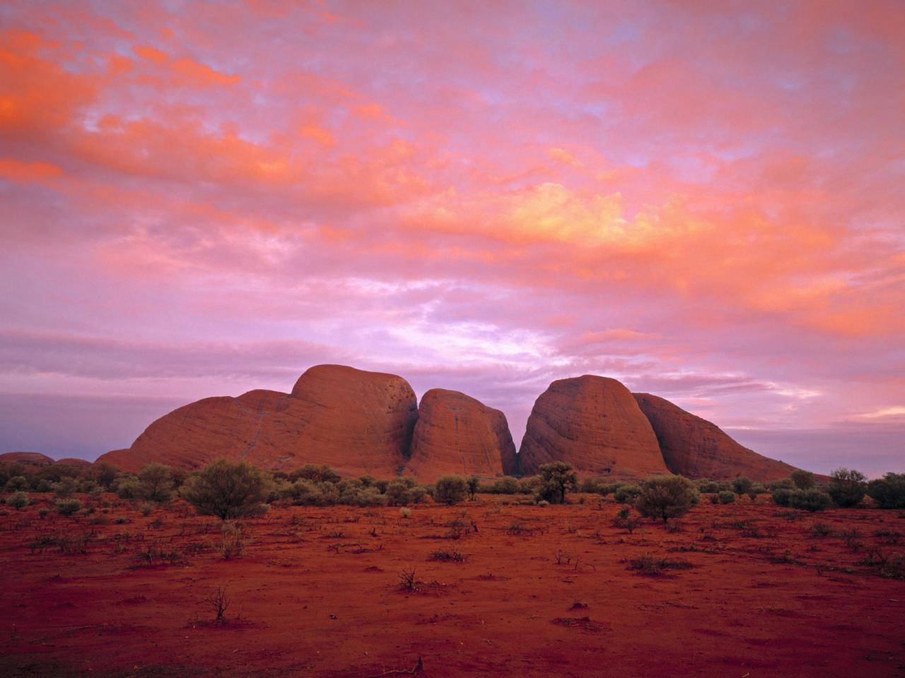 обои The Olgas, Northern Territory, Australia фото