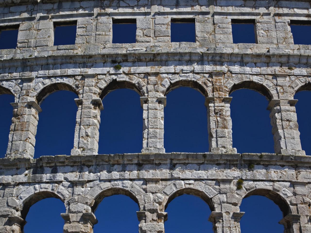 обои Facade of the Coliseum, Pula, Croatia фото