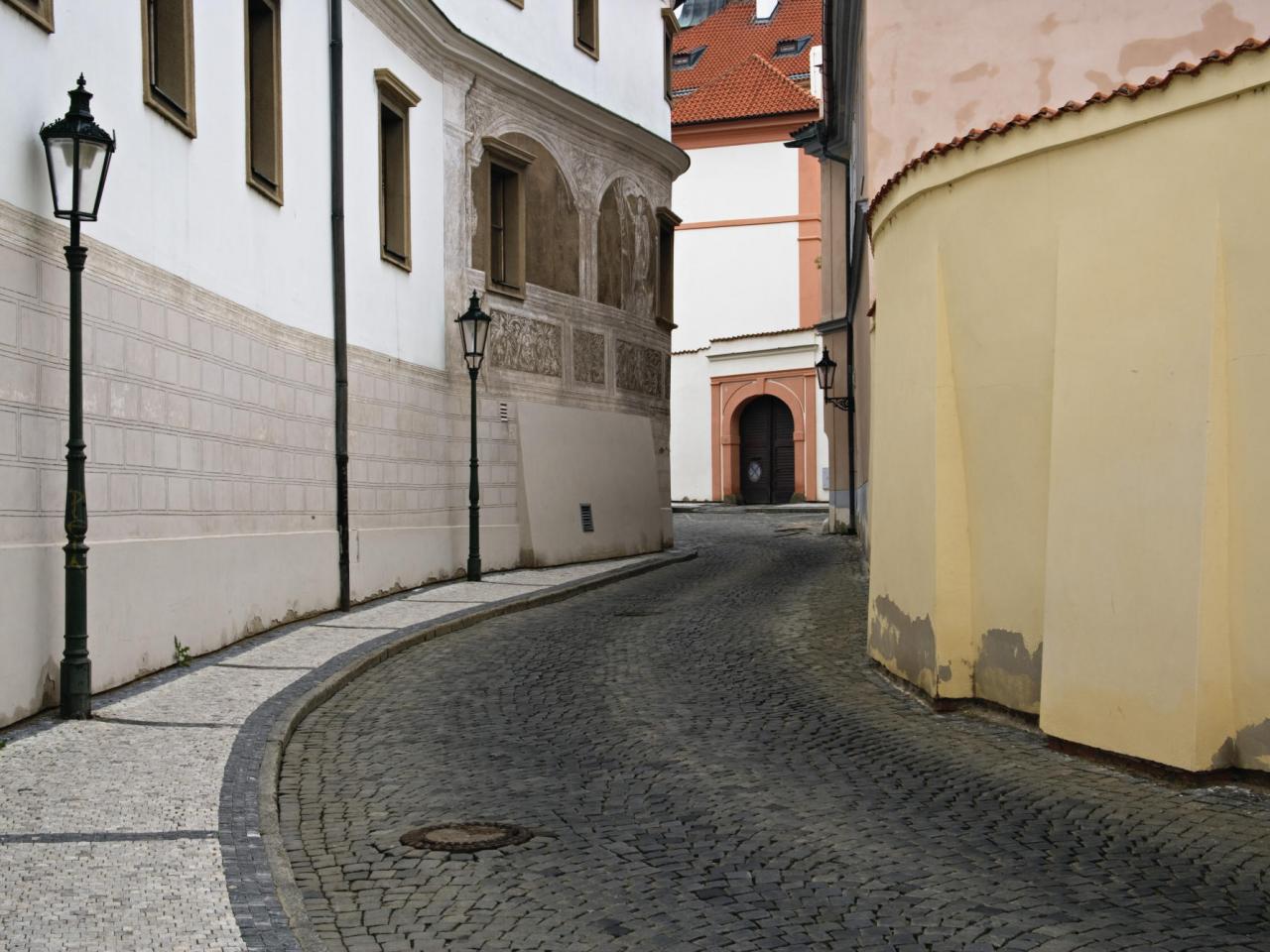 обои Quiet Street, Prague, Czech Republic фото