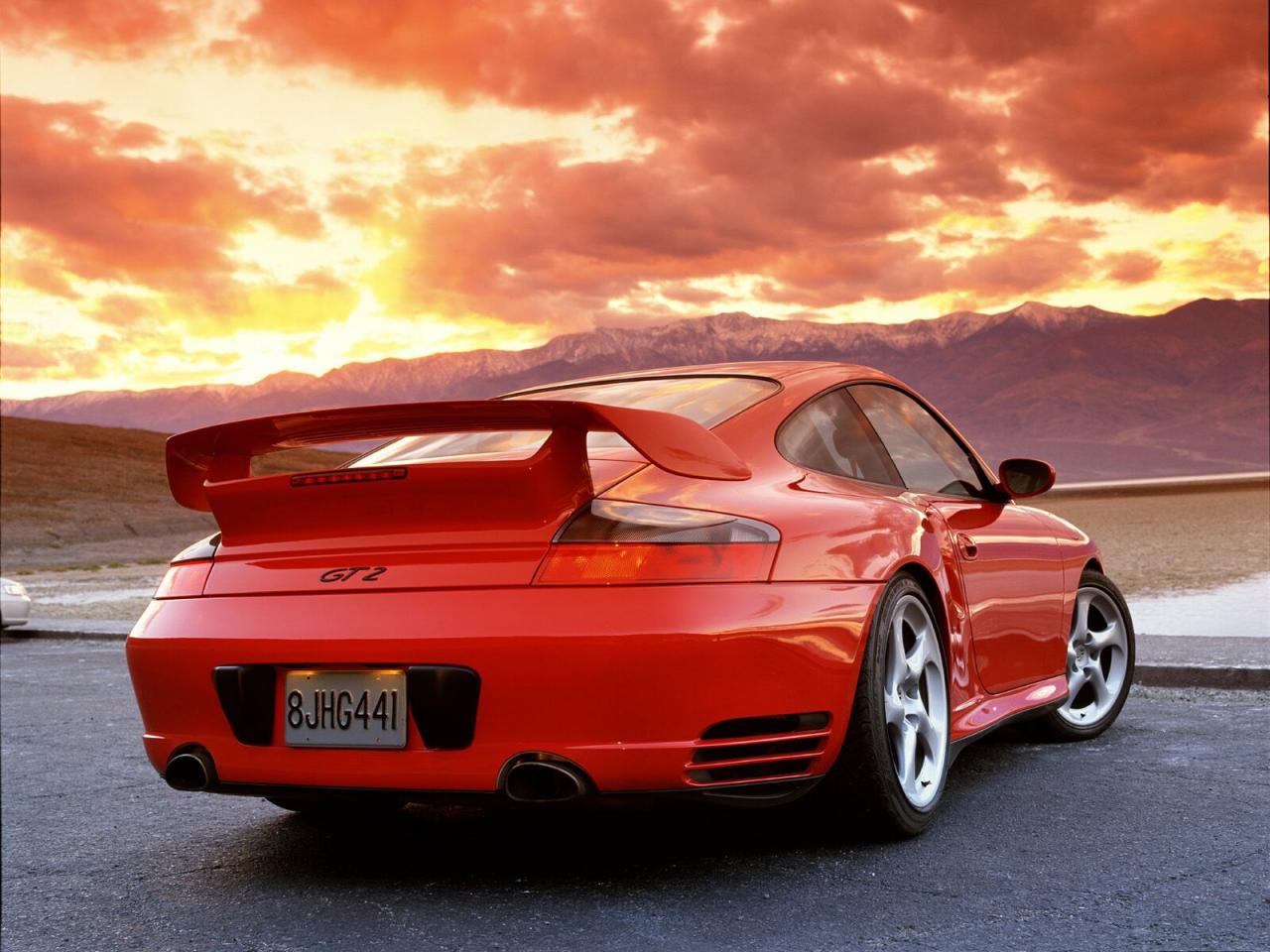 обои Porsche-GT2 фото