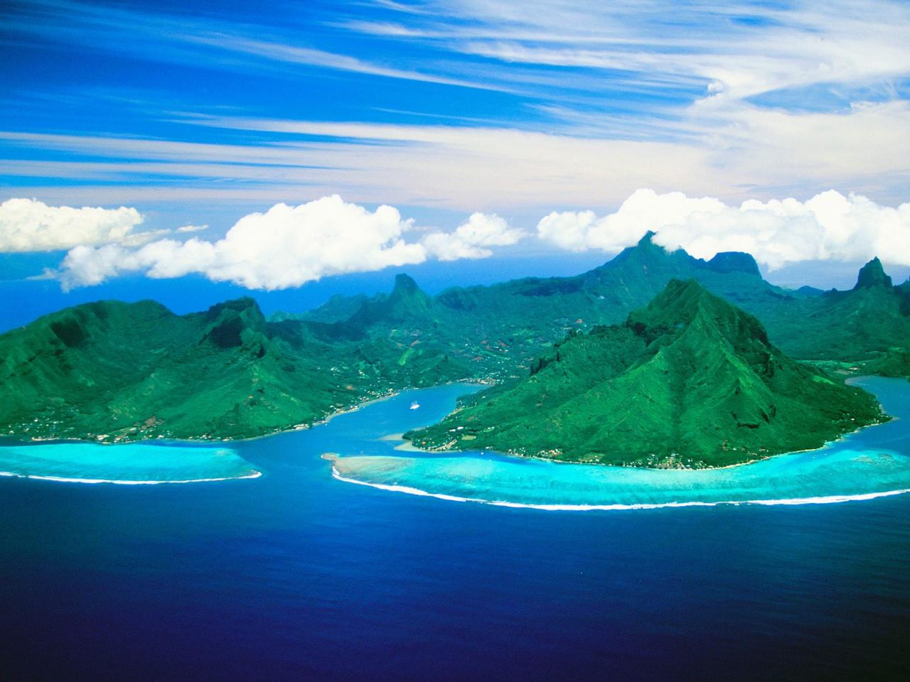 обои Cook s Bay and Opunohu Bay, Moorea Island фото