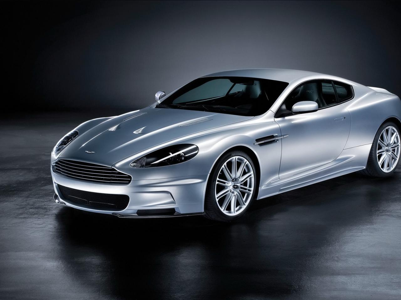 обои Aston Martin DB9 silver фото