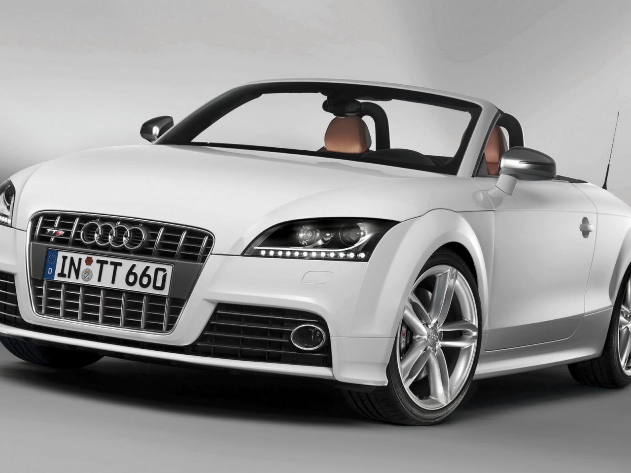 обои Белый Audi TTS Roadster фото