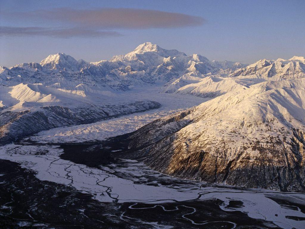 обои Mount Denali and Glacier, Denali National Park, Alaska фото