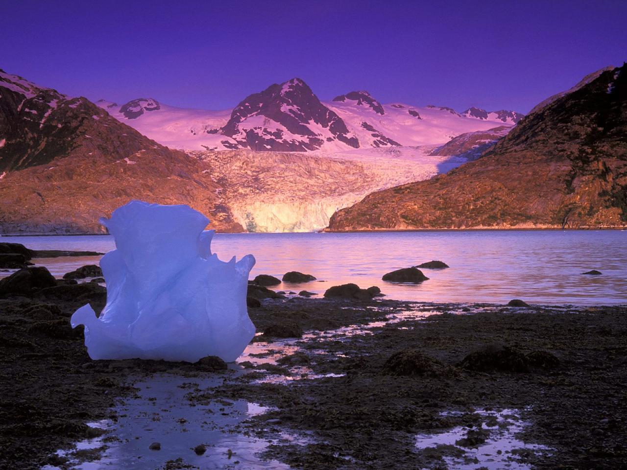 обои Icebergs at Sunrise, Derickson Bay, Alaska фото