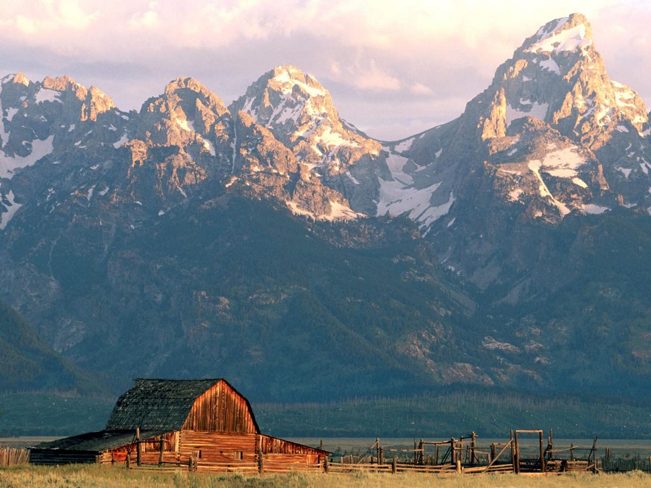 обои Teton Barn, Antelope Flats фото