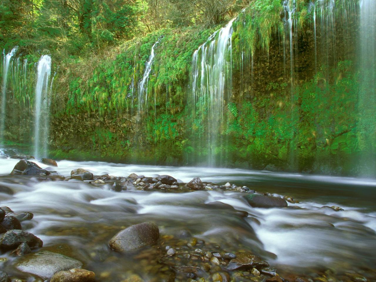 обои Mossbrae Falls, Dunsmuir, California фото