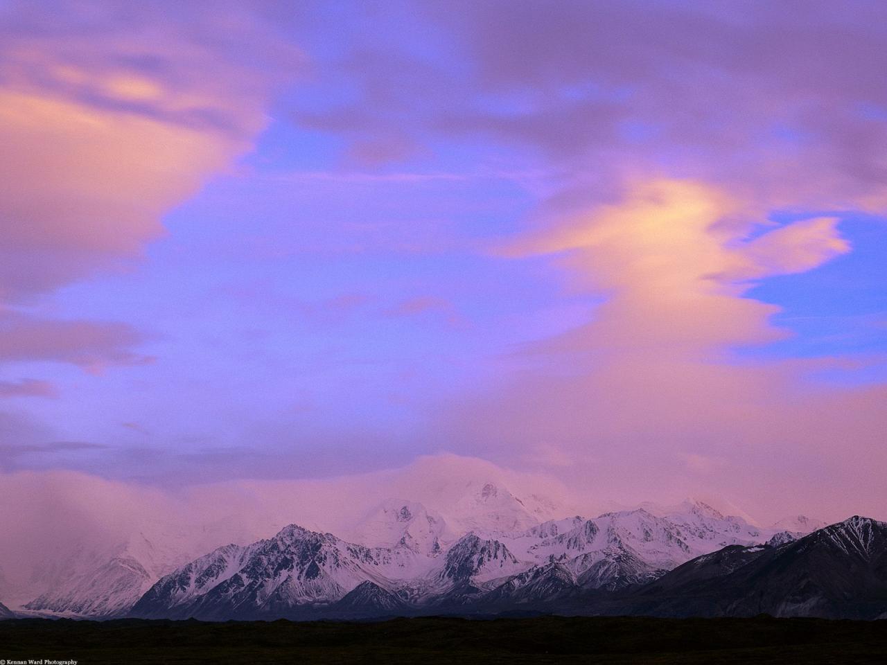 обои Signs of Winter, Alaskan Range фото