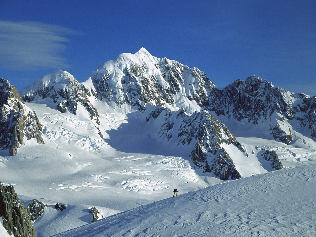 обои Ski Mountaineer, Westland National Park, New Zealand фото