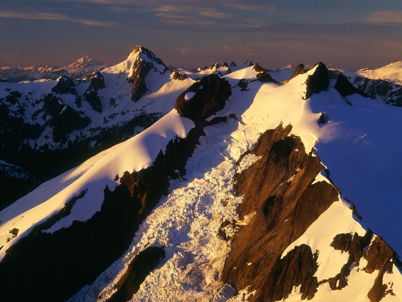 обои Icy Peak, North Cascades, Washington фото