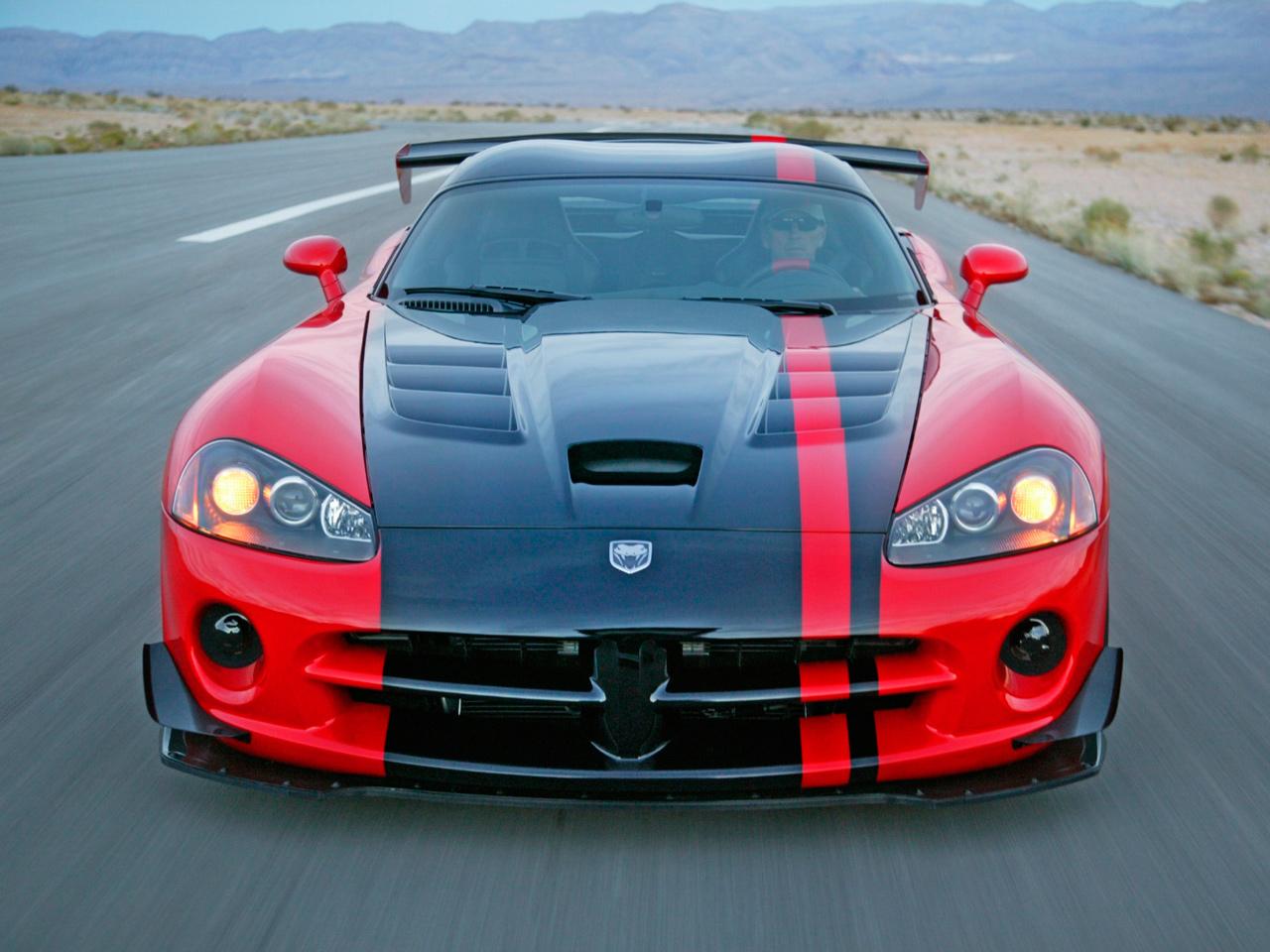 обои Премьера Dodge Viper SRT10 ACR фото