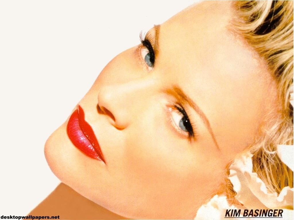 обои Kim Basinger фото