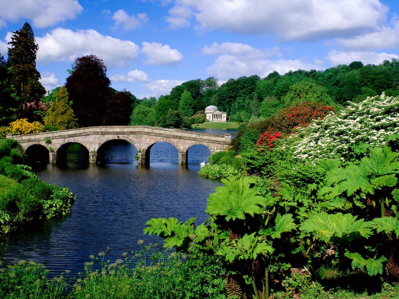 обои Stourhead Garden, Wiltshire, England фото