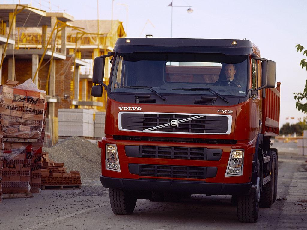 обои Volvo Trucks FM12 2002 фото