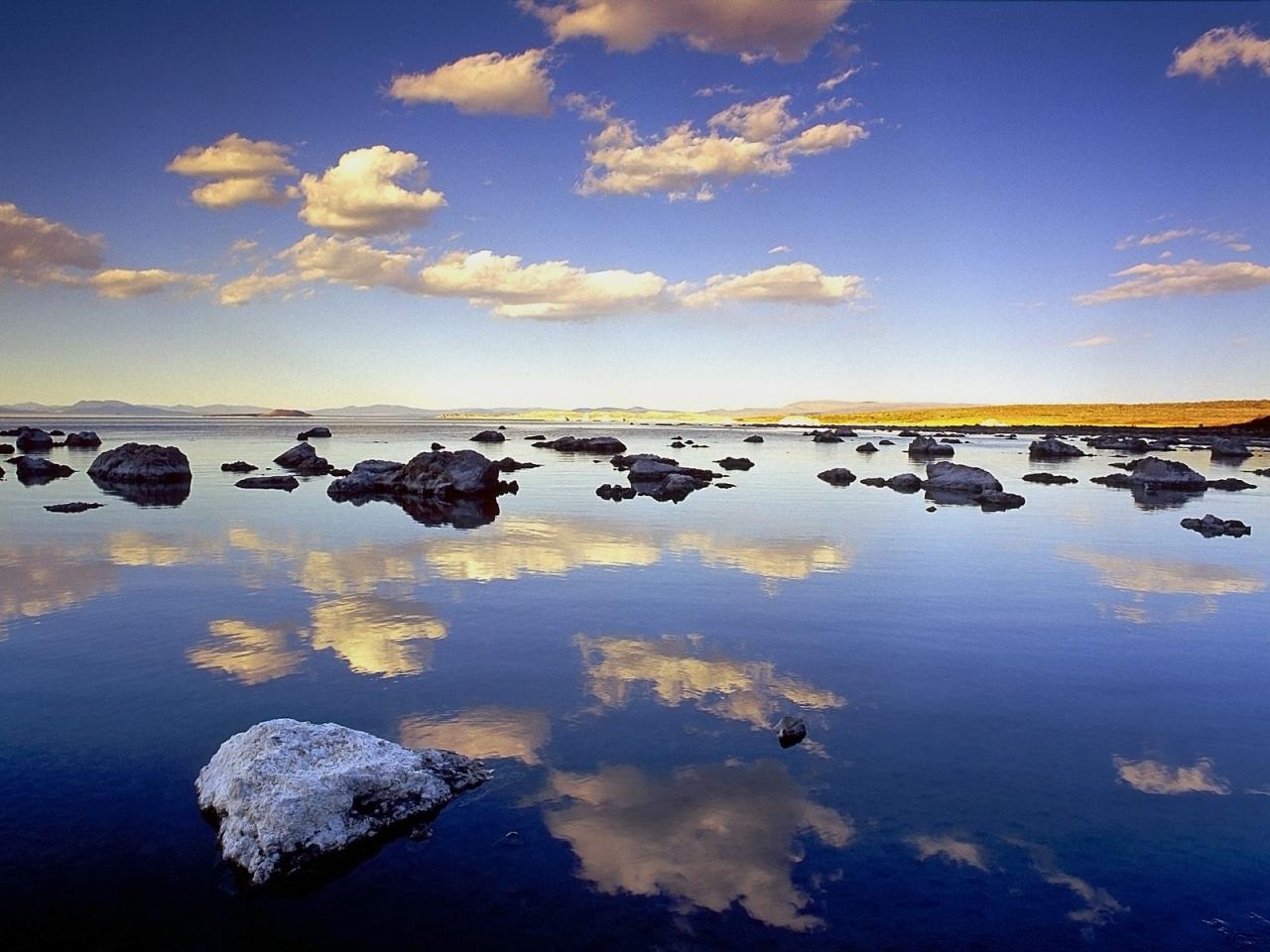 обои Liquid Mirror, Mono Lake, California фото