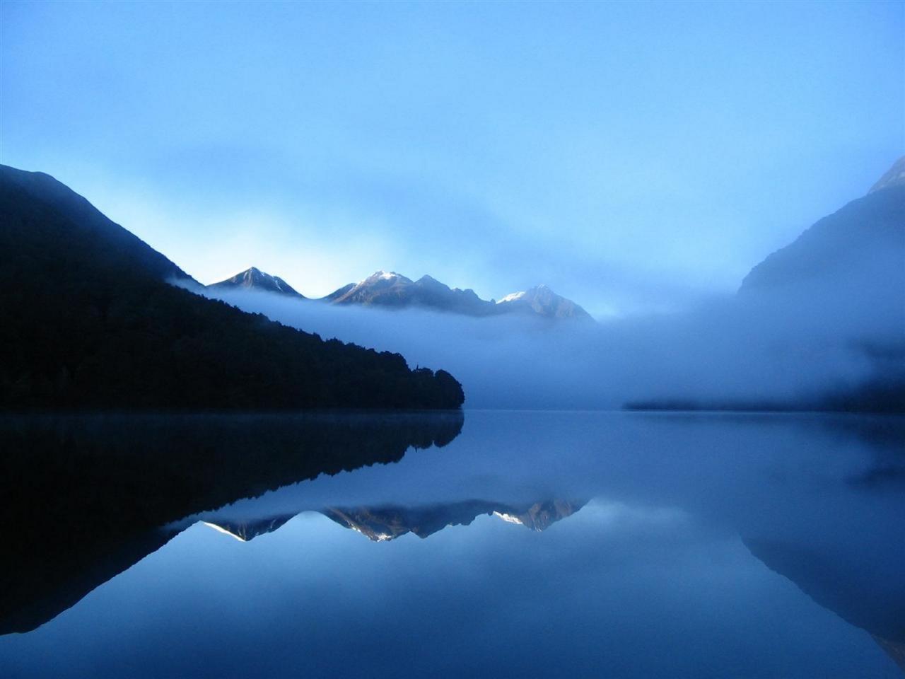 обои Lake Gunn New Zealand фото